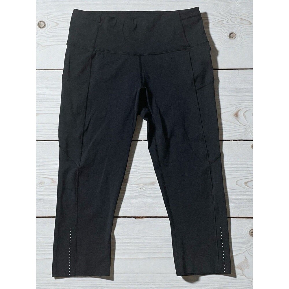 Lululemon Women's Fast & Free Cropped Leggings Size 8 with 18" Inseam in Black